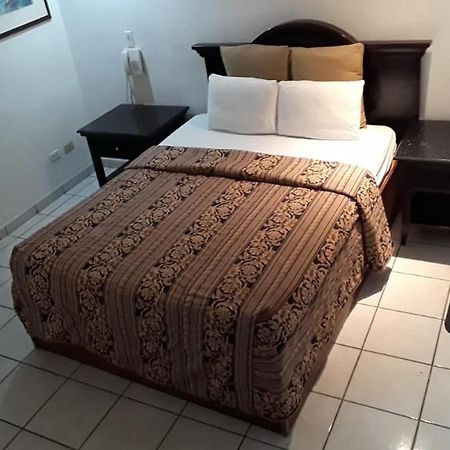 Hotel Don Quijote Mexicali Extérieur photo