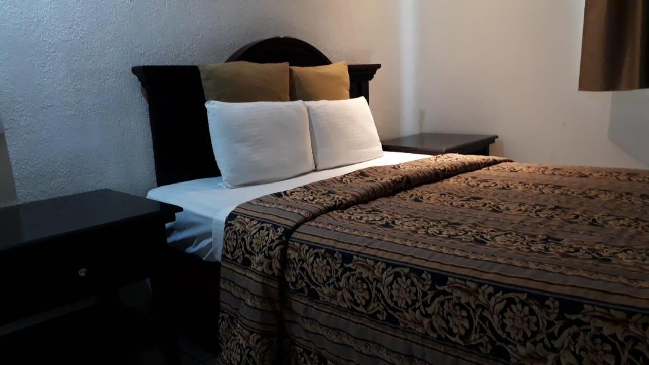 Hotel Don Quijote Mexicali Extérieur photo