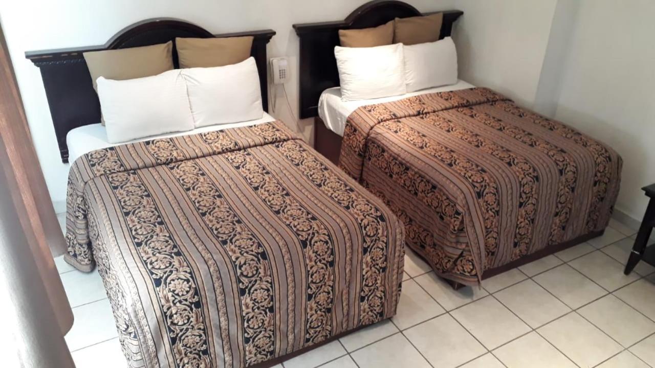 Hotel Don Quijote Mexicali Extérieur photo